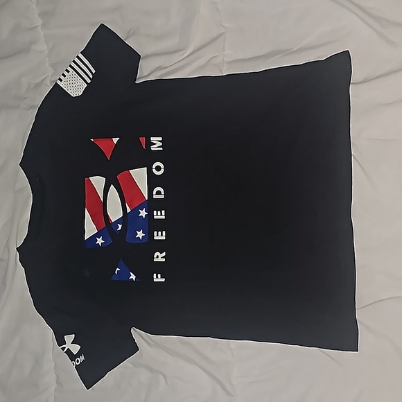 Under Armour Other - Under Armour short sleeve shirt
